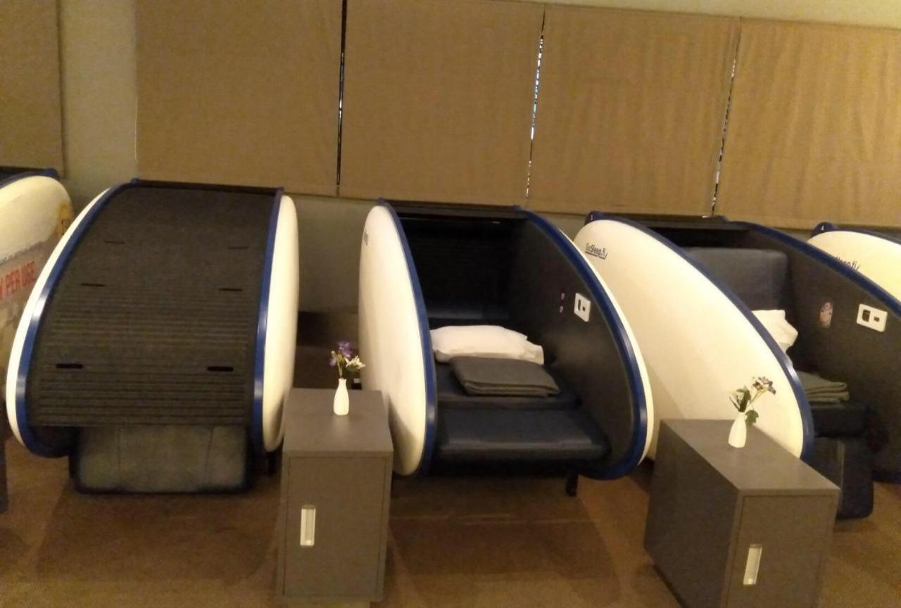 Aviserv Lounge Hotel Bombay Eksteriør billede